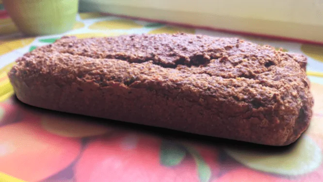 Pan de avena y linaza recién horneado