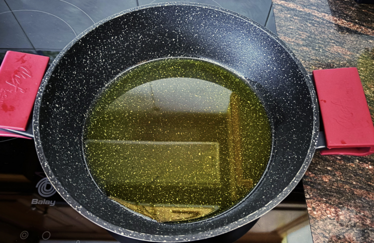 Migas de mi abuela Sartén con aceite